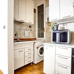 Joivy Adorable 1 Bed Flat Near Centre
